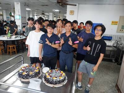 114-1-114年10月31日-10月慶生餐會