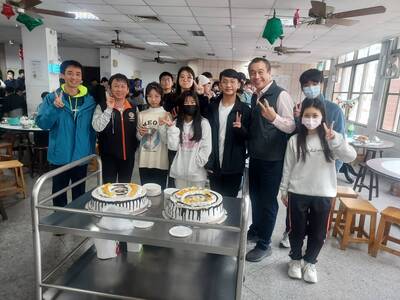 113-1-113年12月27日-12月慶生餐會