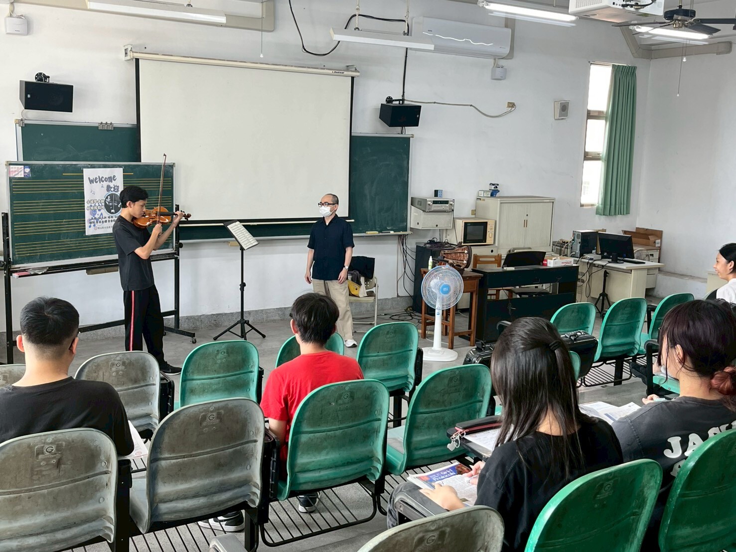 1141124東海大學大師班