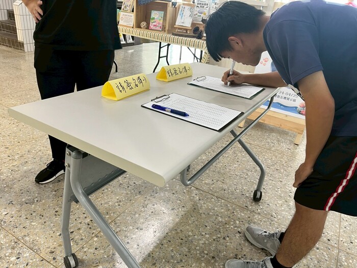 琴聲綻放—七個小節的故事